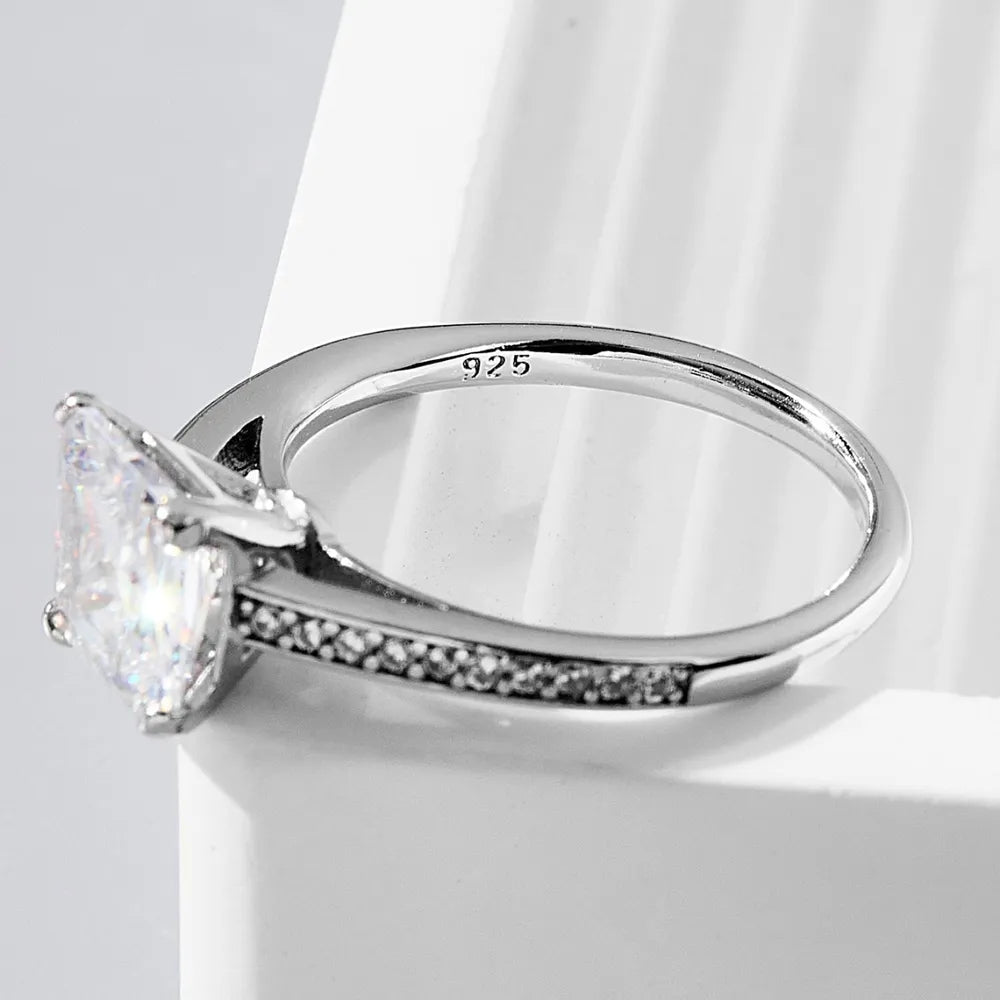 925 Sterling Silver Zircon Ring - Fashion Jewelry by Chic Yana's Fashion