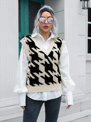 Houndstooth V Neck Sweater Vest - Chic Yana's Fashion