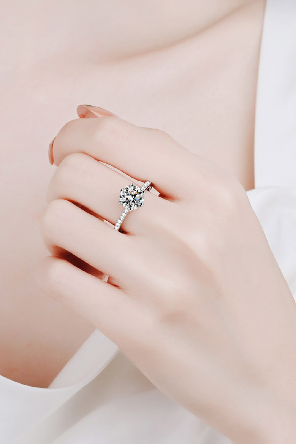 925 Sterling Silver 2 Carat Moissanite Ring - High-Quality Fashion | Chic Yana