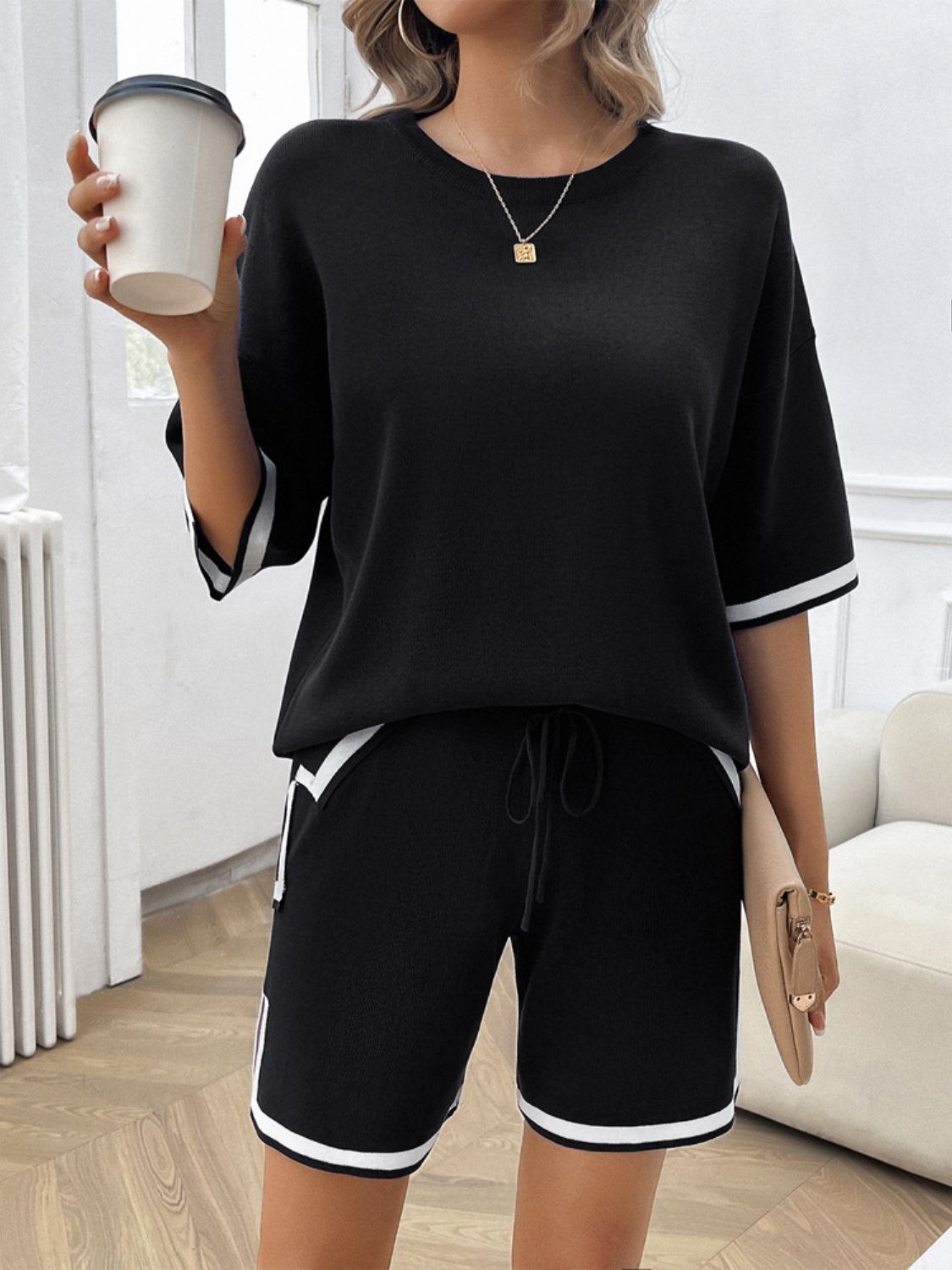 Devine Contrast Trim Round Neck Top and Shorts Set – Chic Yana’s Fashion