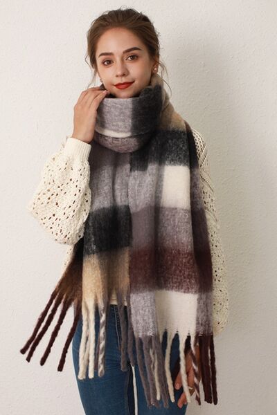 Thermal Fringe Contrast Plaid Scarf - Chic Yana's Fashion