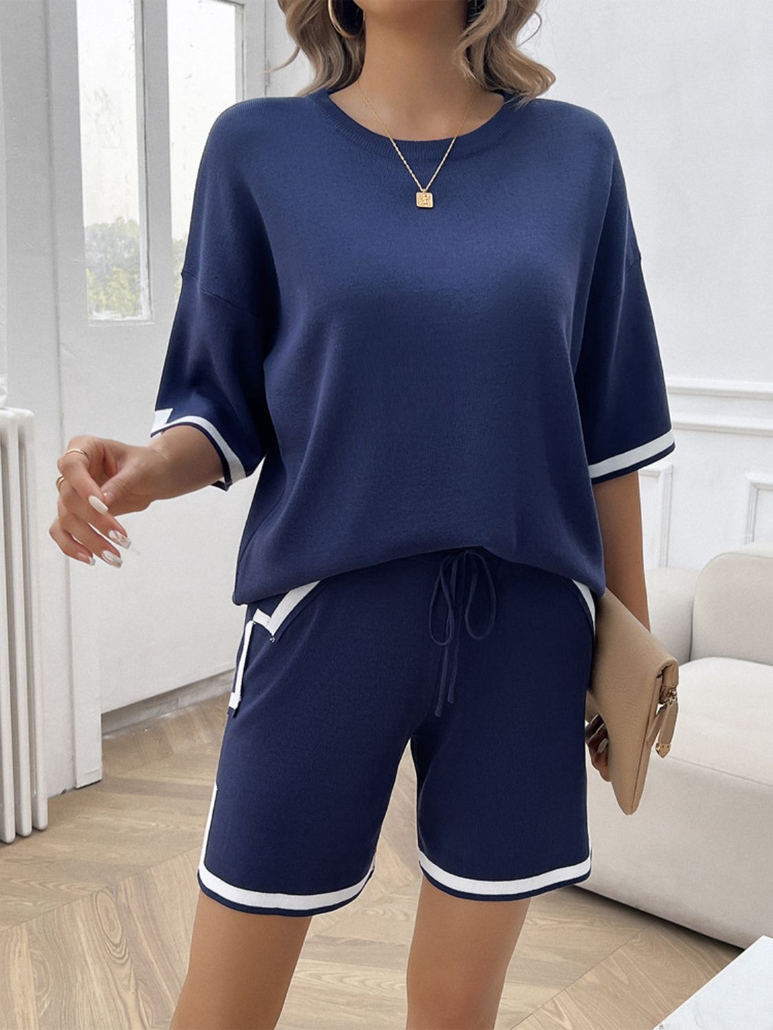 Devine Contrast Trim Round Neck Top and Shorts Set – Chic Yana’s Fashion