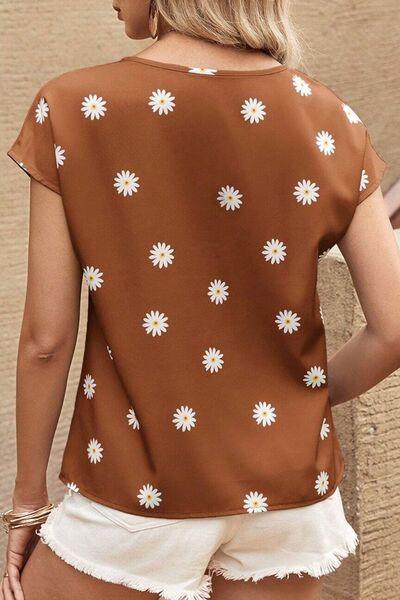 Daisy Printed Round Neck Short Sleeve Blouse - Chic Yana's Fashion